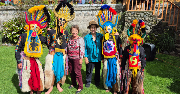 Viajes en grupo para adultos mayores: experiencias que unen y transforman